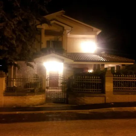 Luconi Гостевой дом 3*