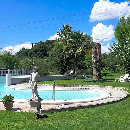Luconi Pensionat 3*