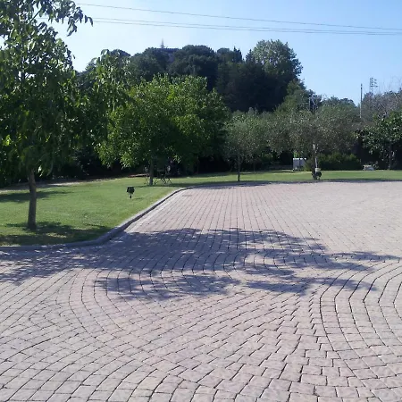 Luconi Гостевой дом 3*